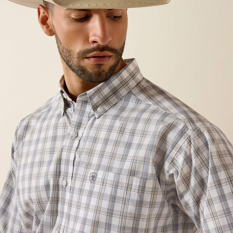 Ariat Men's White Plaid Pro Series Phoenix Classic Fit Shirt