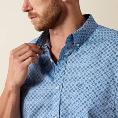 Ariat Men's Wrinkle Free Blissful Blue Cash Classic Fit Shirt