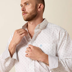 Ariat Men's White Medallion Print Wrinkle Free Cal Classic Fit Shirt
