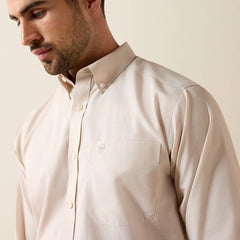 Ariat Men's Wrinkle Free Solid Pinpoint Oxford Classic Fit Shirt | Savannah Tan
