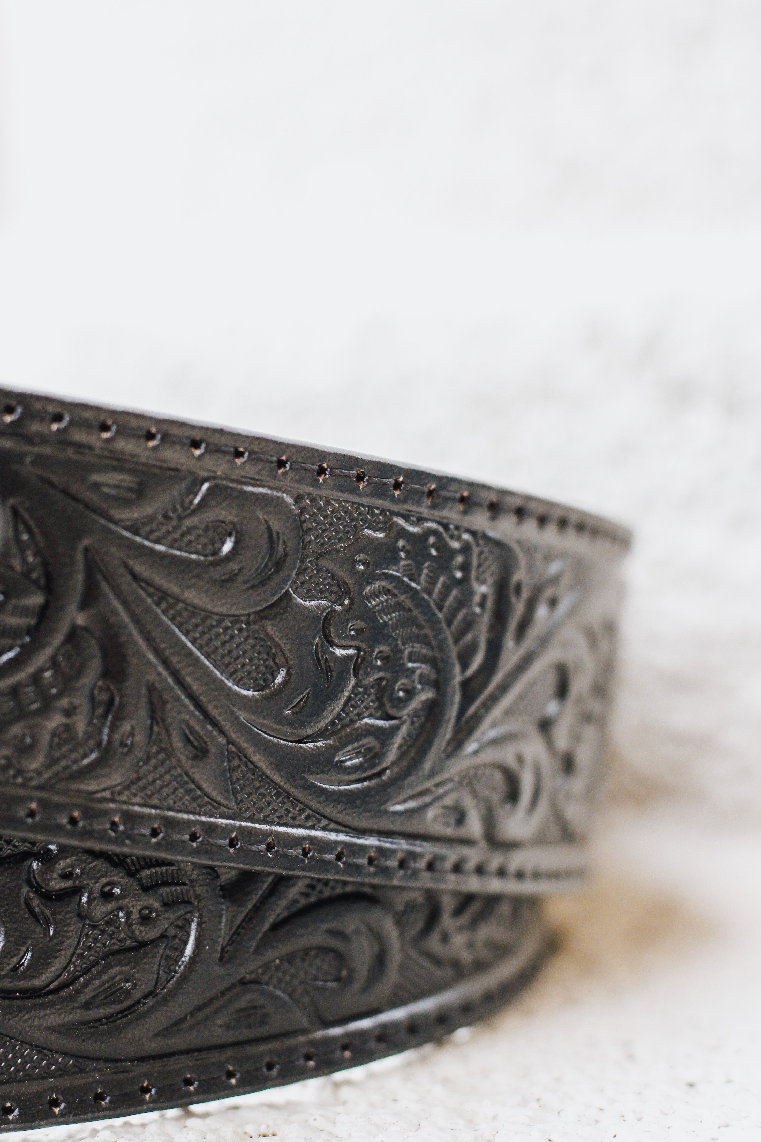 Ariat Women's Rhinestone Filigree Belt