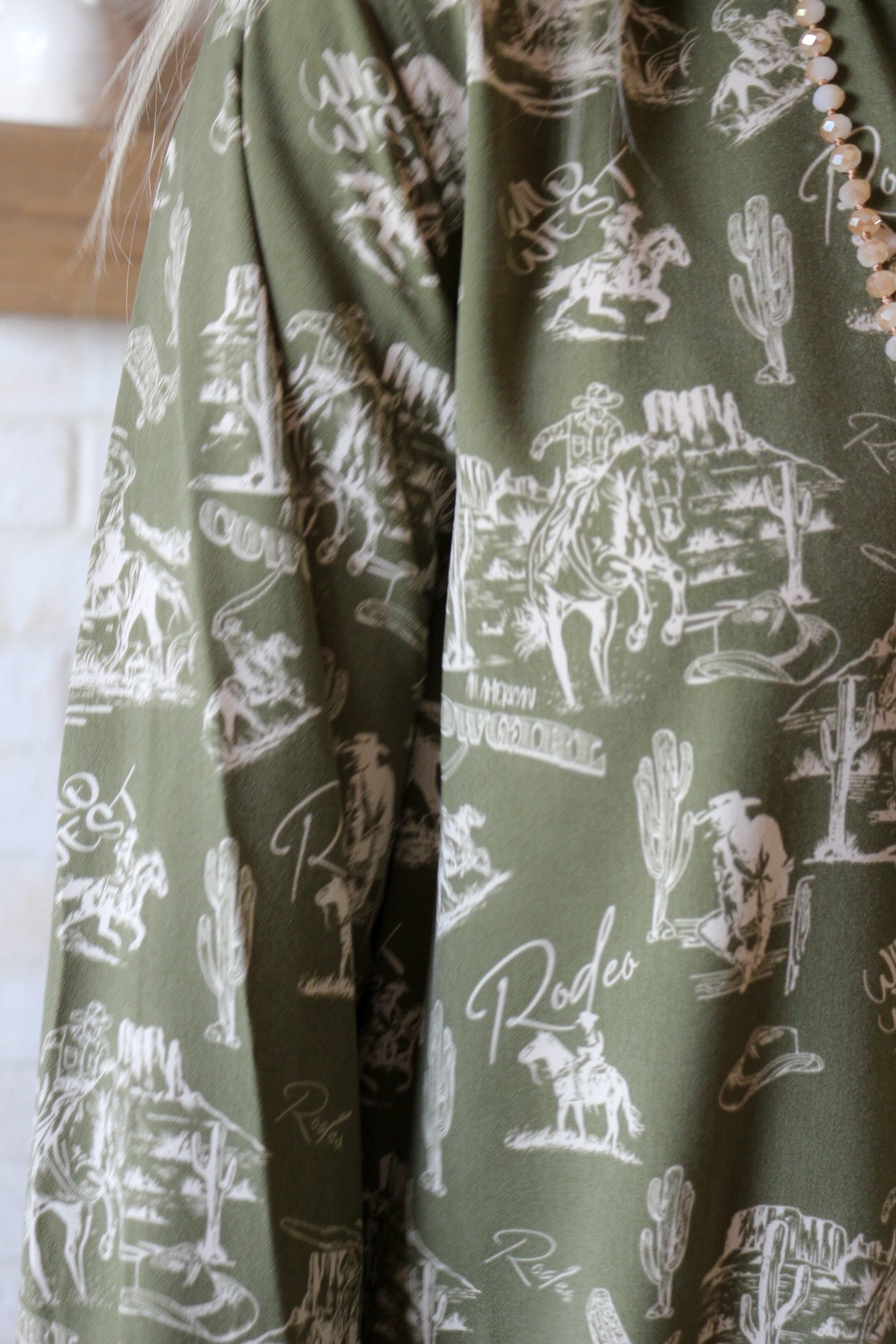 Ariat Women's Homestyle Western Moss Green Blouse