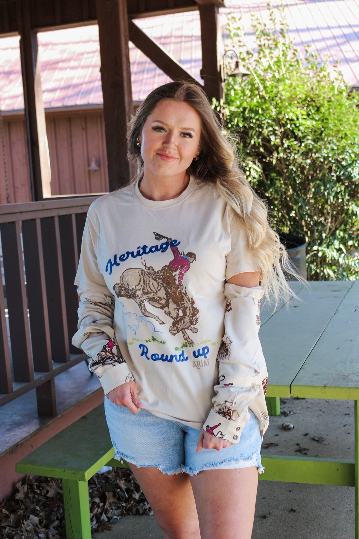 Ariat Women's Cream Heritage T-Shirt